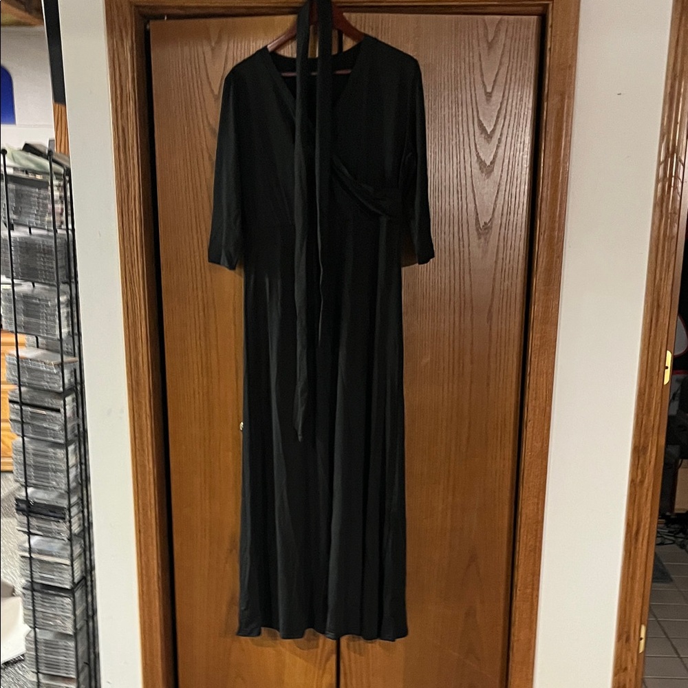 Elegant Black Women's Dress